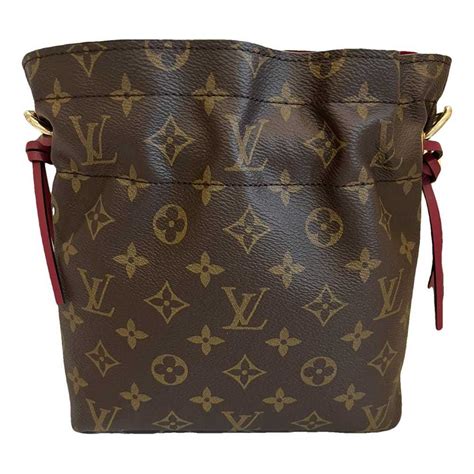 poche noe louis vuitton